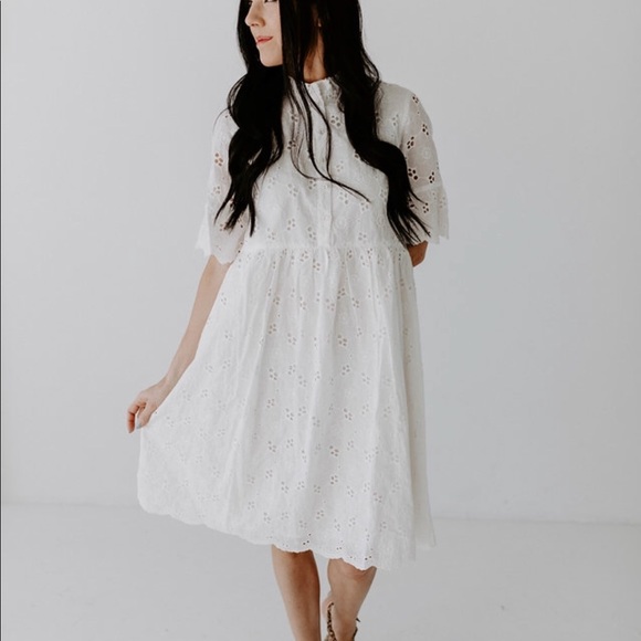 Import Dress with Ruffle Neckline - Picture 3 of 8